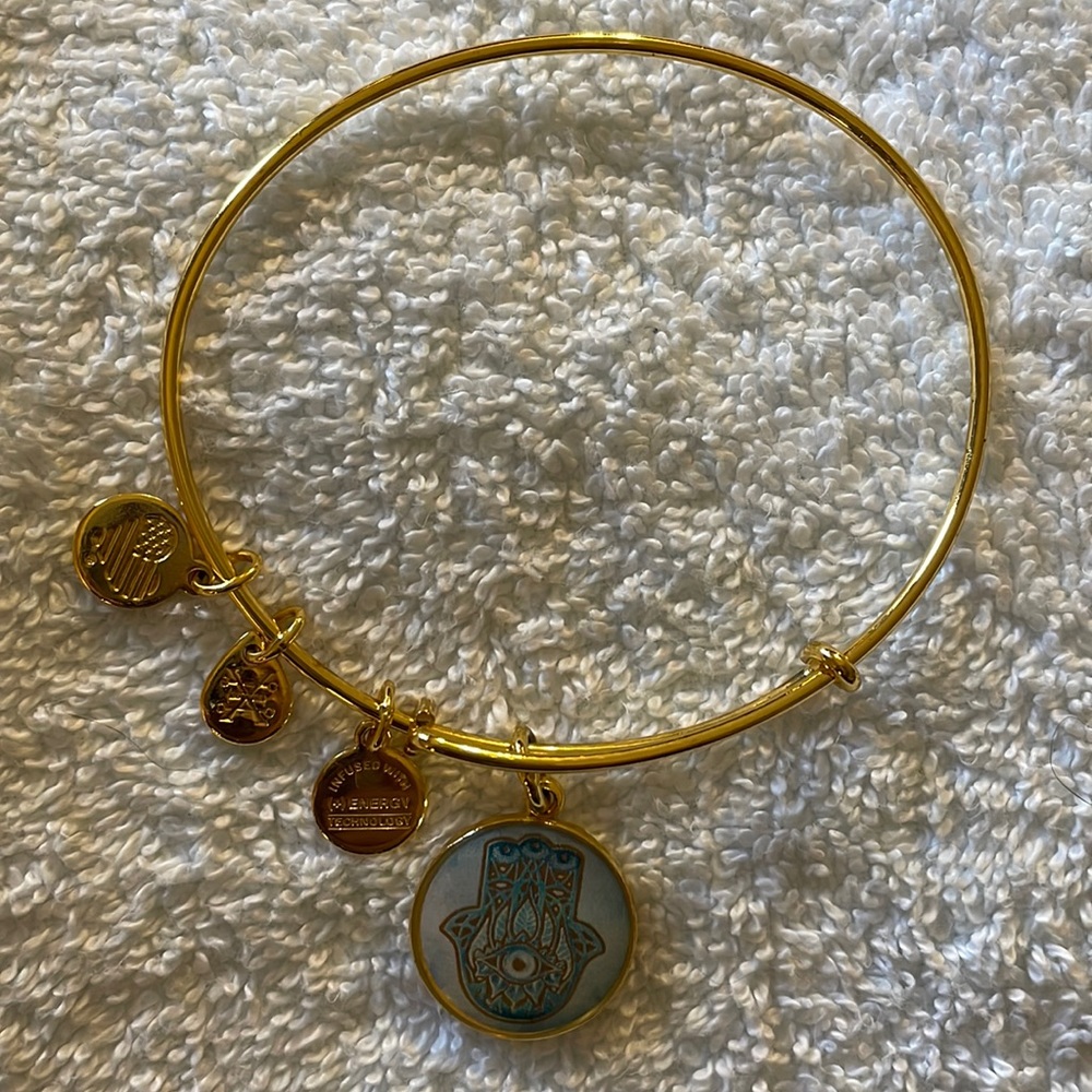 Perfect condition! Alex and Ani Hand of Fatima bracelet